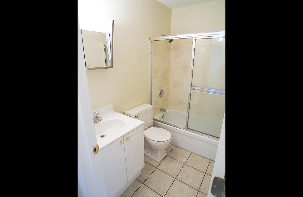 310 E. 18th Ave. bathroom