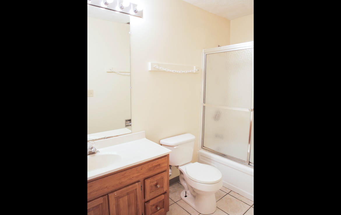 315 E. 19th Ave. bathroom