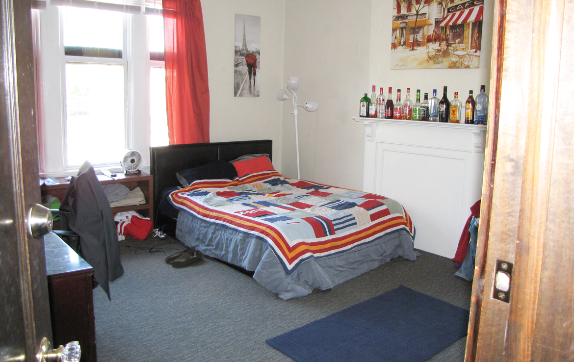 307 E. 15th Ave. bedroom