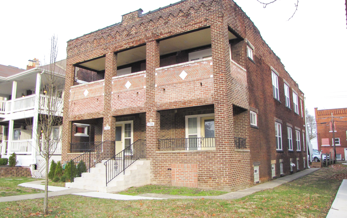 1706 Summit Street multifamily home