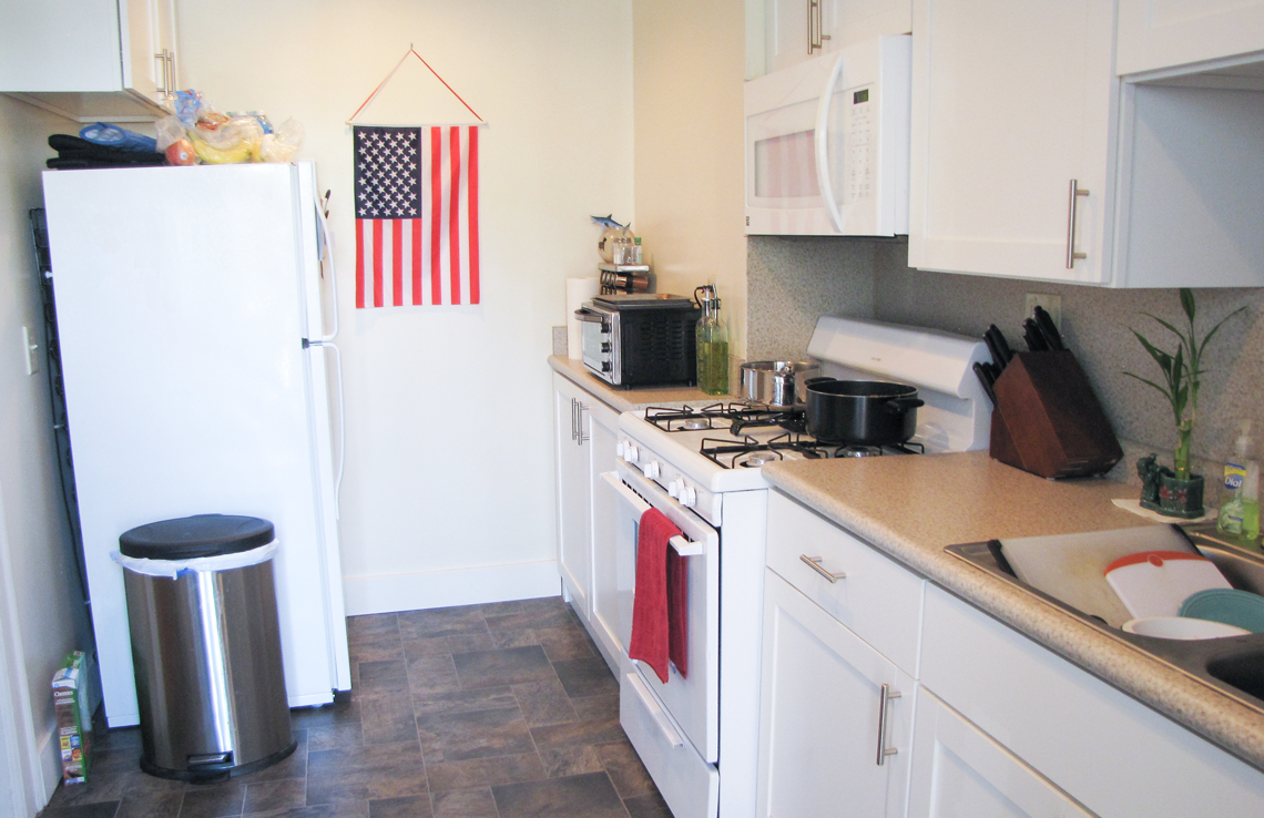 1777 Summit Street kitchen